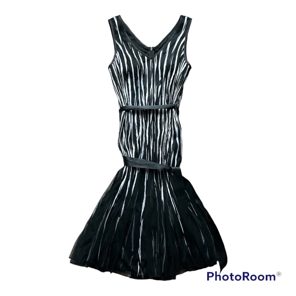 Alison Sheri midi dress, size petite small, black and white stripped